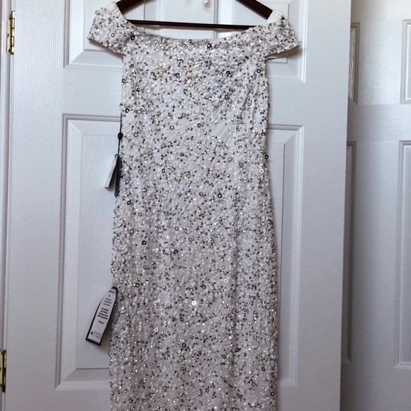 Dress - Picture 1 of 3